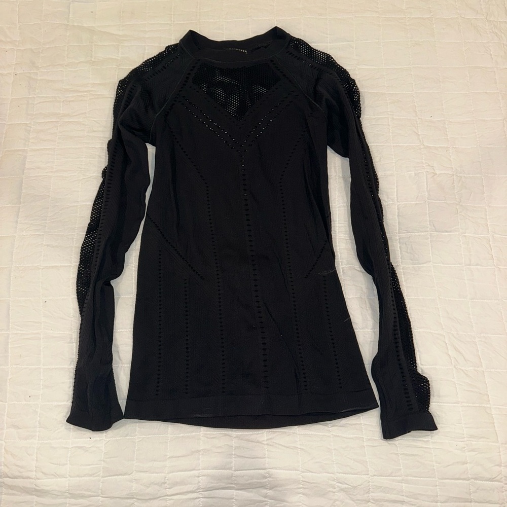 ATHLETA Oxygen Top - Long Sleeve with Peekaboo Mesh Size Extra Small